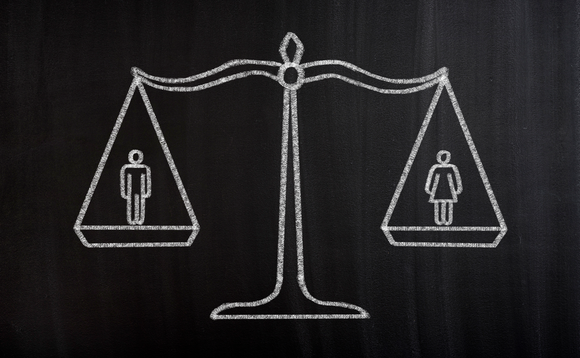 Women on FTSE 100 boards paid 40% less